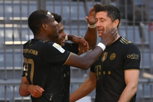 แทงบอลให้รวย